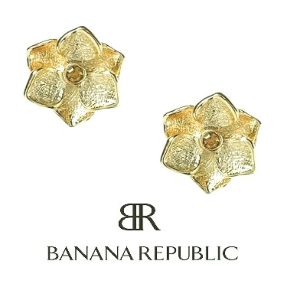NWOT Mad Men Banana Republic Flower Studs